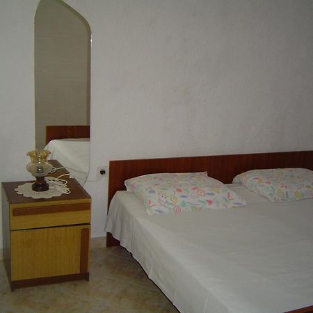 Apartmani Lukin Бетина Екстериор снимка