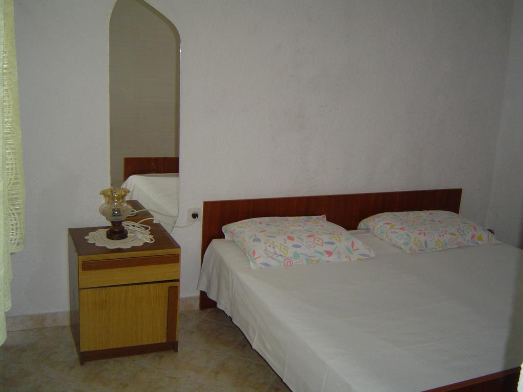 Apartmani Lukin Бетина Екстериор снимка